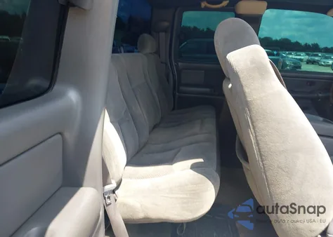 2004 Chevrolet Silverado 1500 Ls from USA, damaged, VIN 2GCEC19V141175496